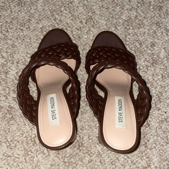 Steve Madden brown heels - Picture 2 of 5